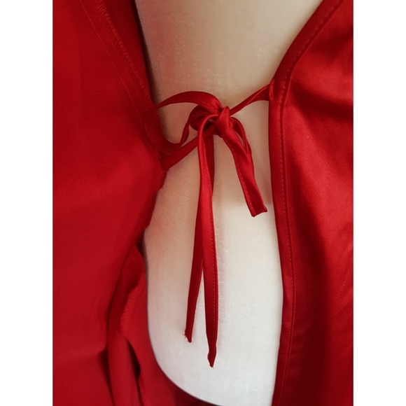Calvin Klein Red Satin Robe - Picture 16 of 16